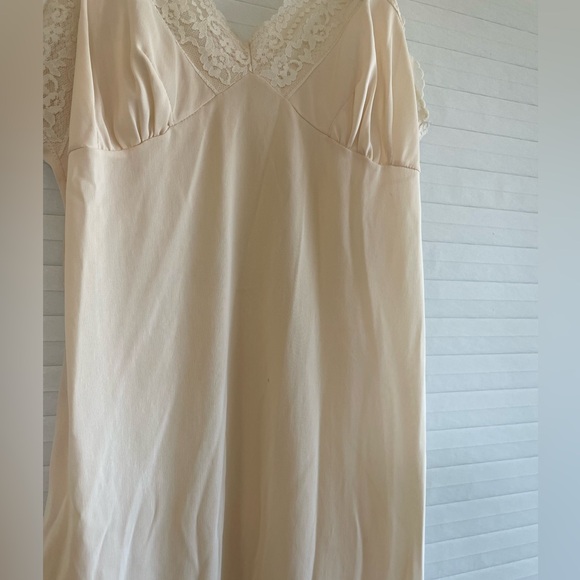 Vintage Cream Lace Slip Dress - Picture 5 of 6